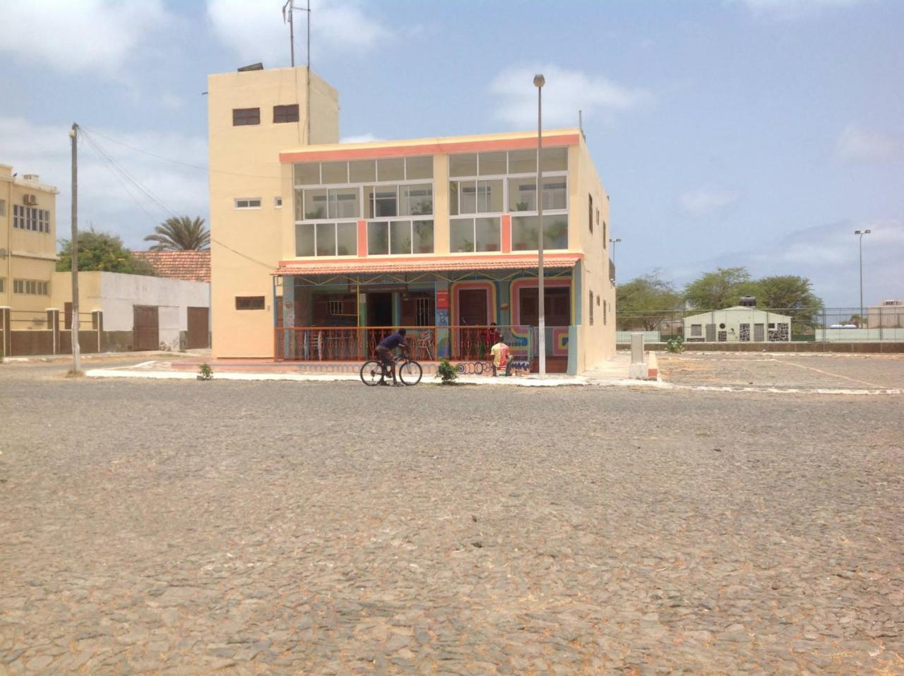 Casa Cabral : Big Apartment Next To The Beach 塔拉法尔 外观 照片
